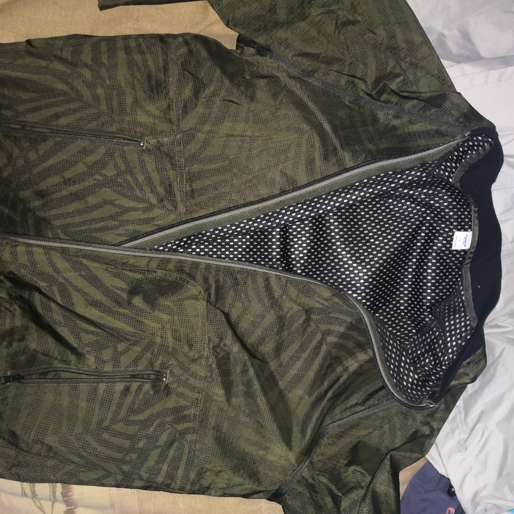 Bomber jacket with leaf print